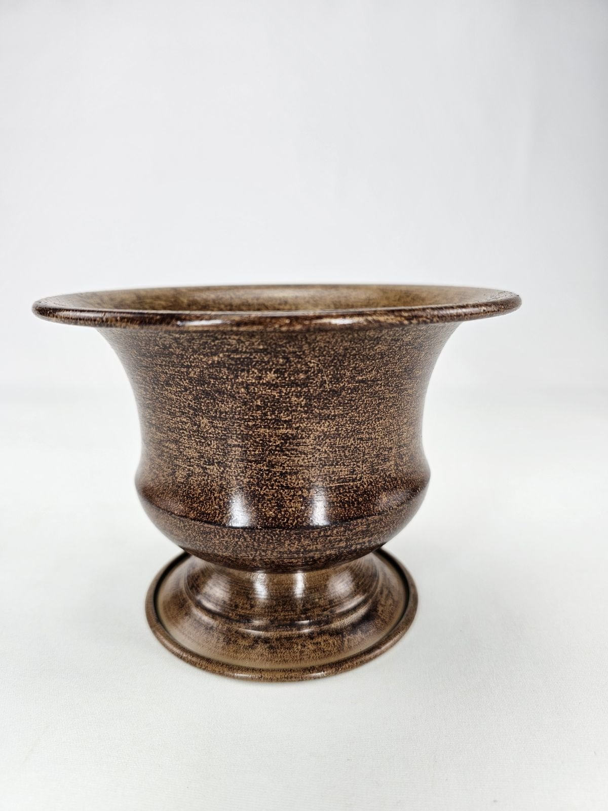 Brown Metal compote container for floral designs - Greenery MarketVasesKE256331