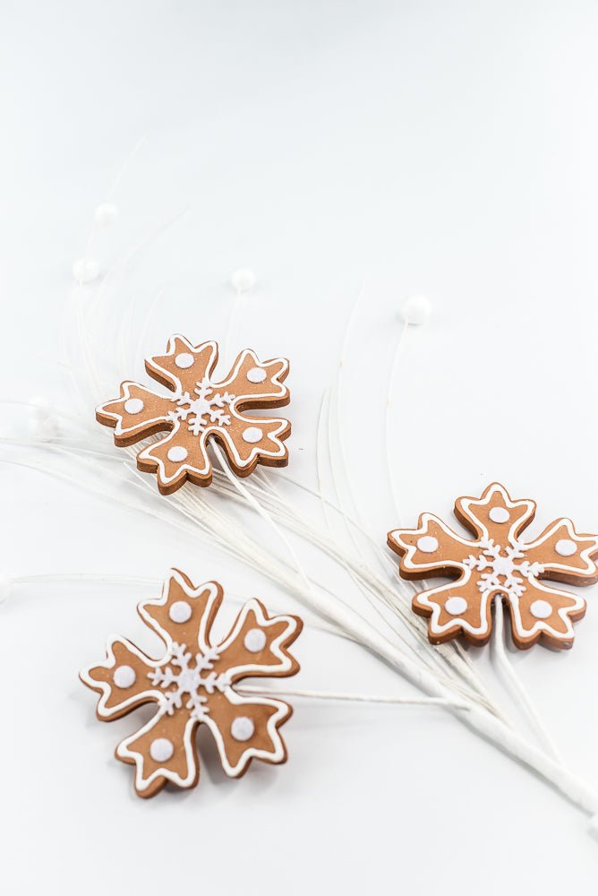 28" Gingerbread Snowflake Spray - Greenery Market86450BN