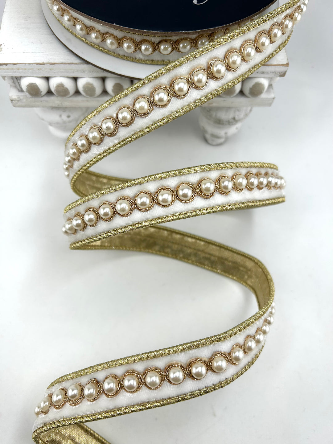 Farrisilk Ivory Pearl Borders Wired Ribbon - 1"