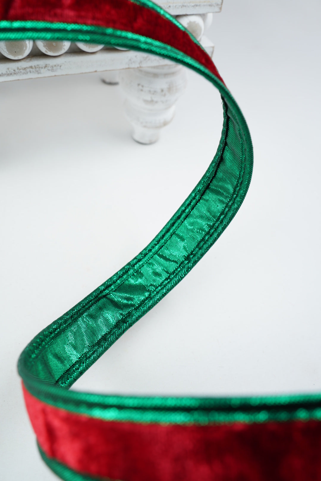 John Mark, Red Velvet With Green Metallic Dupion Piping Wired Ribbon - 1"