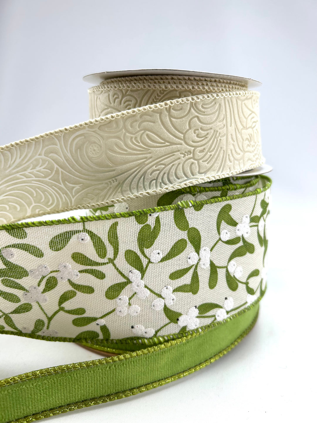 Cream And Velvet Mistletoe Bow Bundle x 3 Ribbons