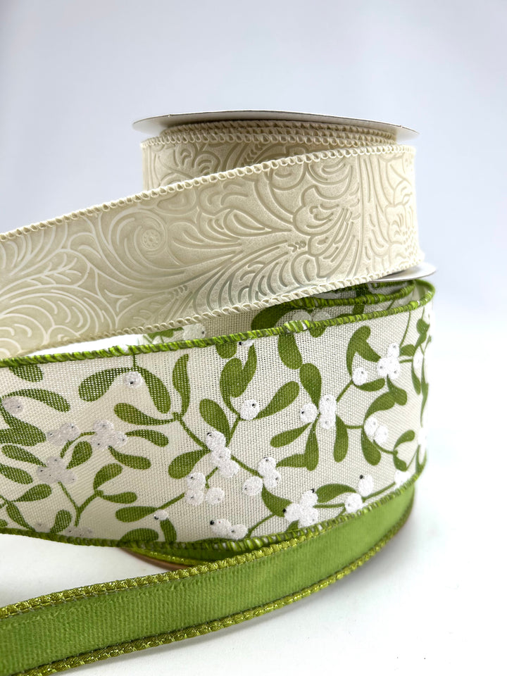 Cream And Velvet Mistletoe Bow Bundle x 3 Ribbons