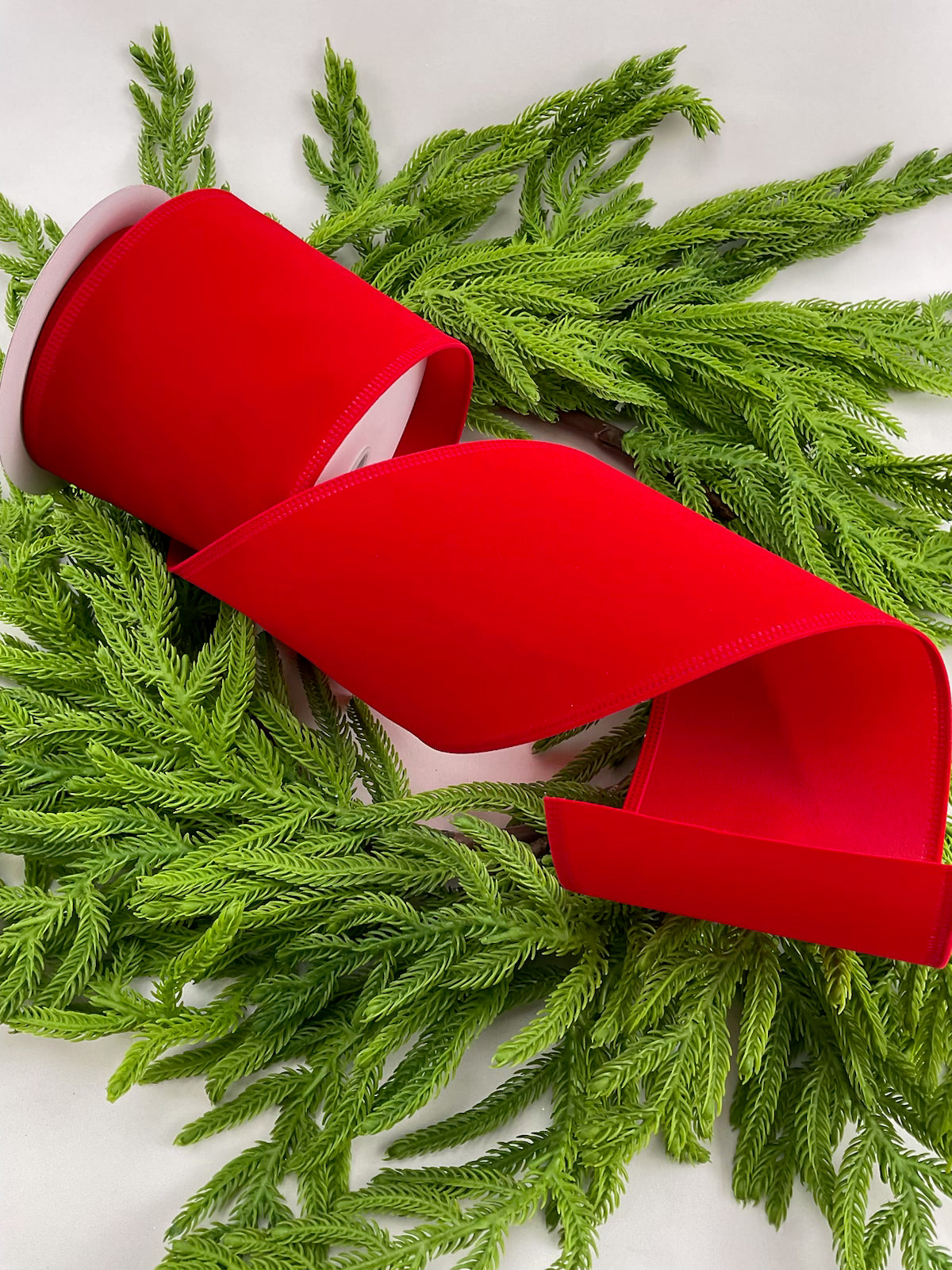 Red velvet ribbon, 4" wired solid