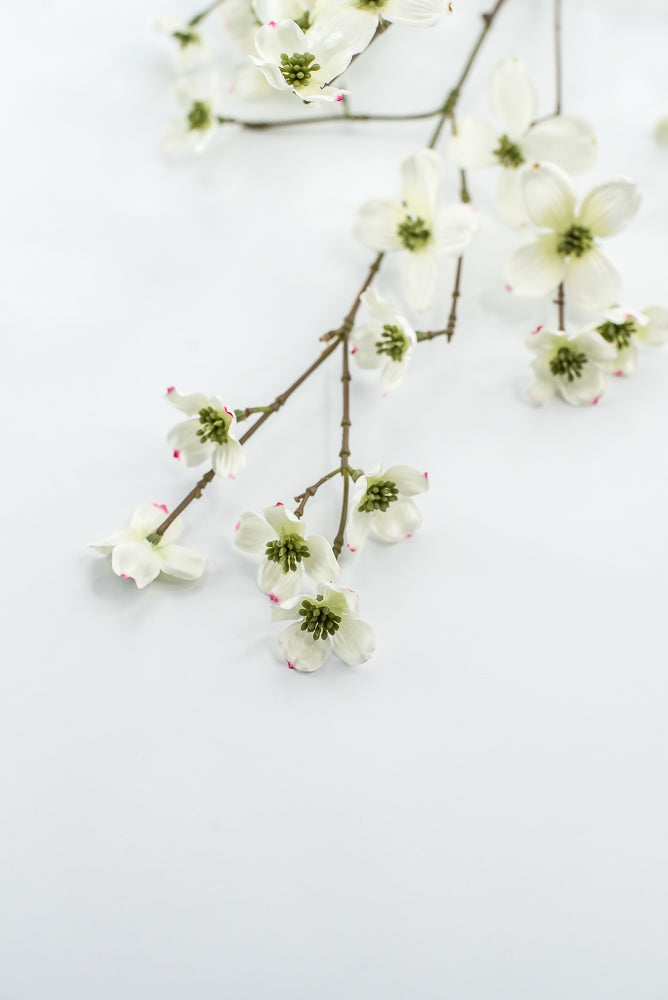 Artificial Dogwood spray 32”