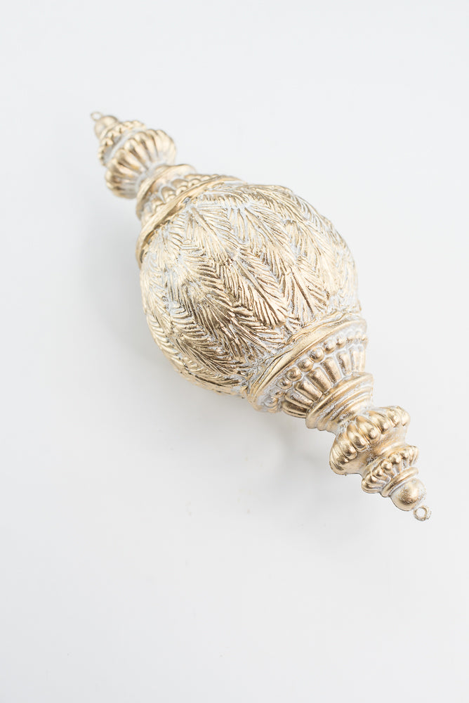 White and Gold Xmas Hanging Ornament