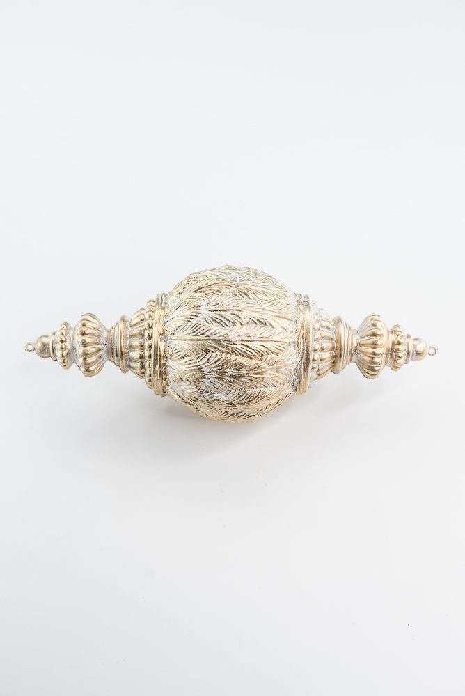 White and Gold Xmas Hanging Ornament