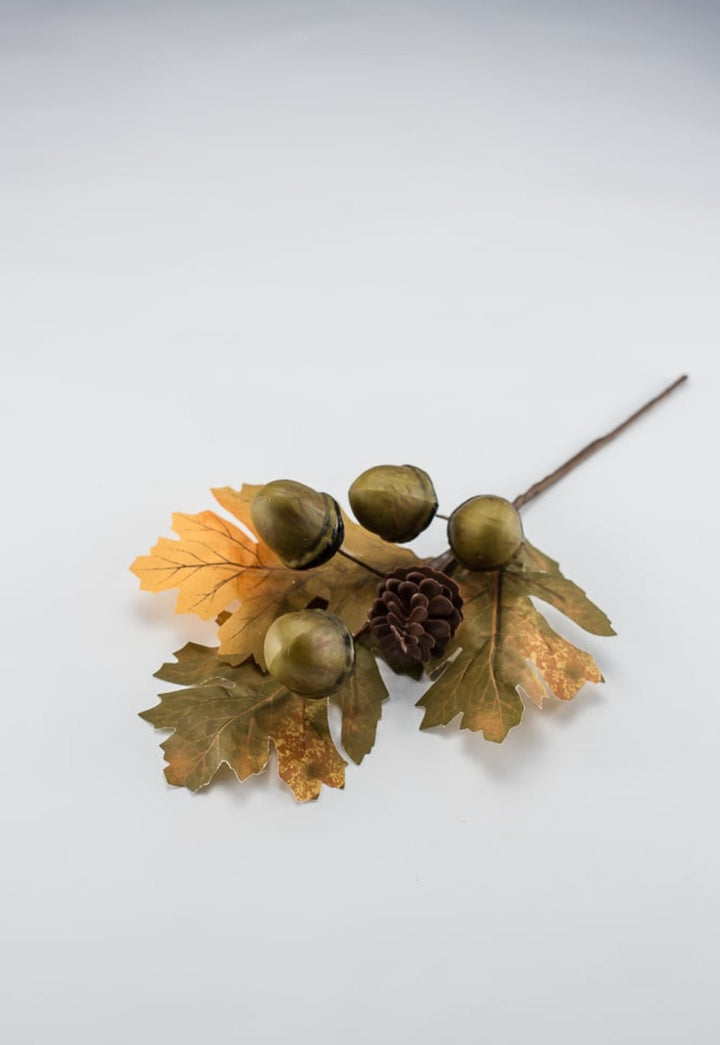 Acorn pick and oak leaves - Greenery Market20154