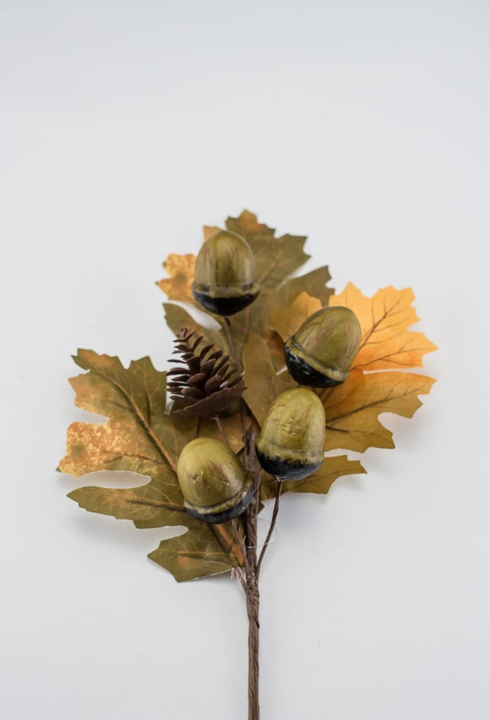 Acorn pick and oak leaves - Greenery Market20154