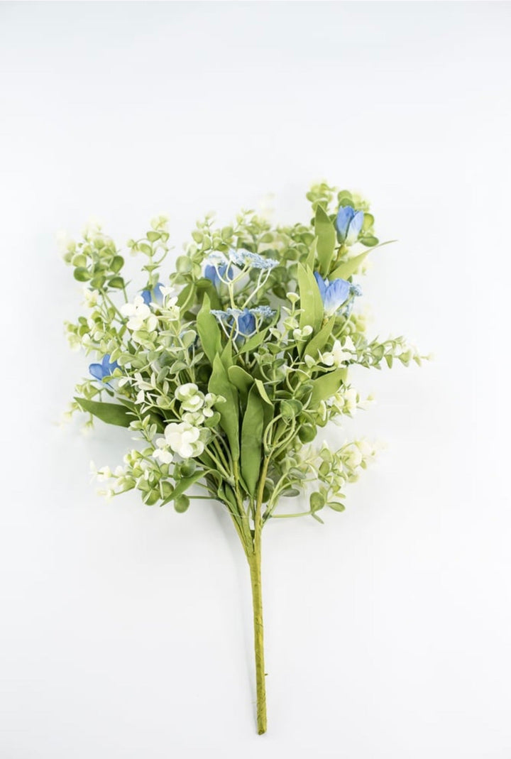 Artificial blue blossom and boxwood - Greenery MarketArtificial Flora64845-BL