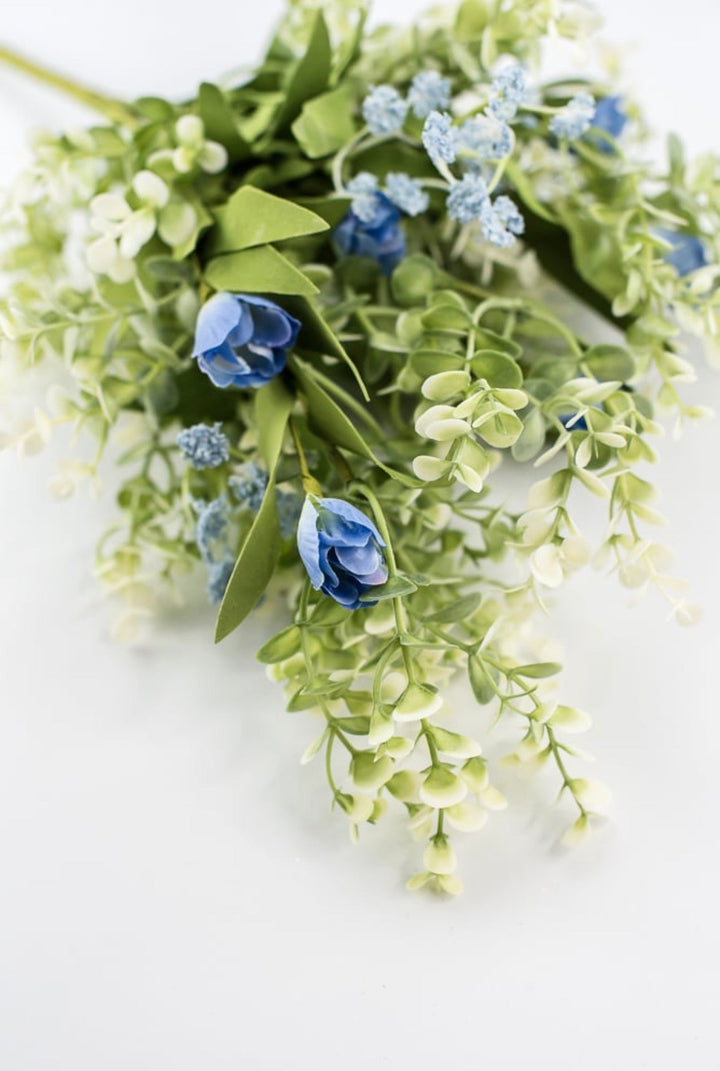 Artificial blue blossom and boxwood - Greenery MarketArtificial Flora64845-BL