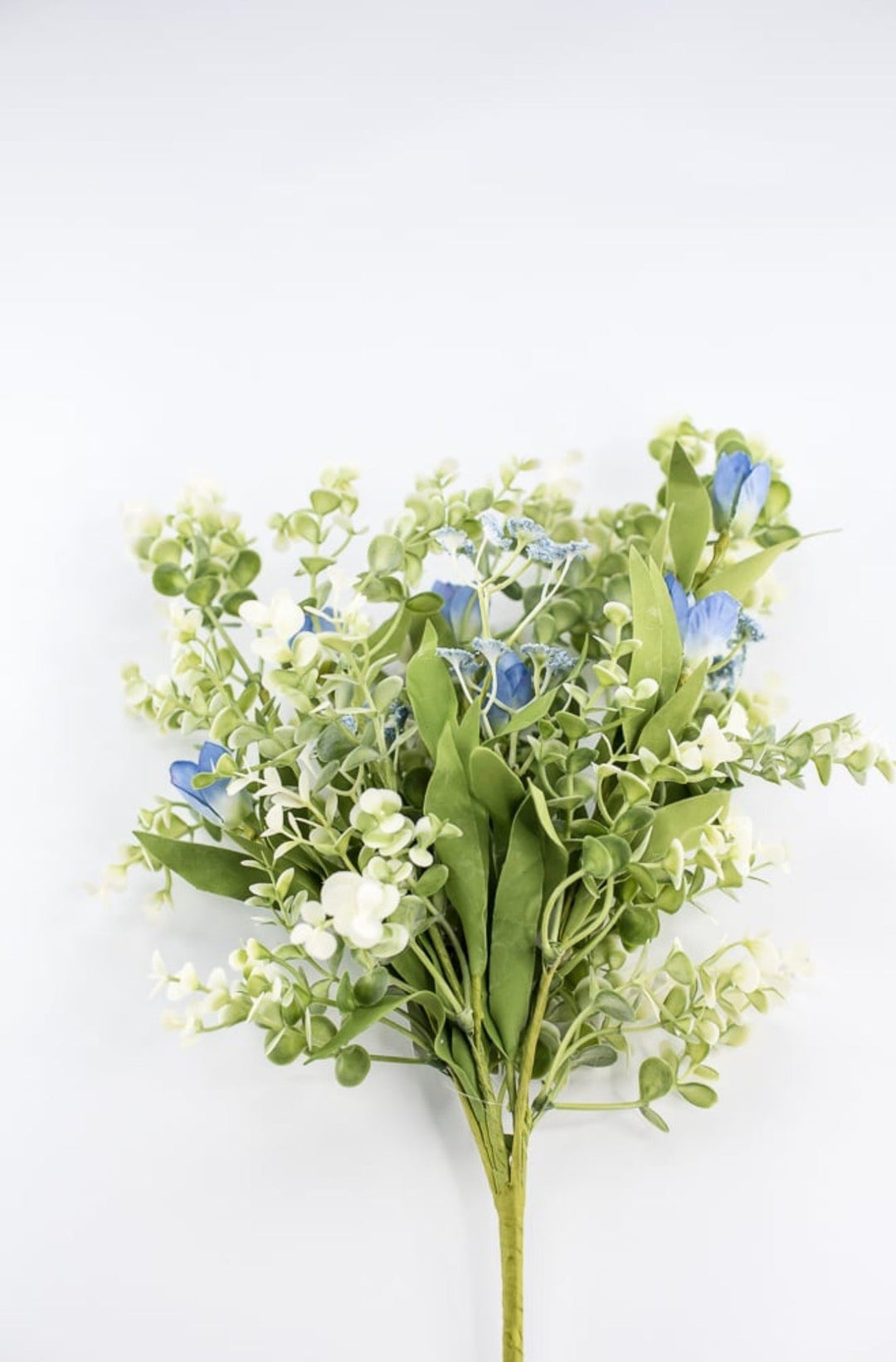 Artificial blue blossom and boxwood - Greenery MarketArtificial Flora64845-BL