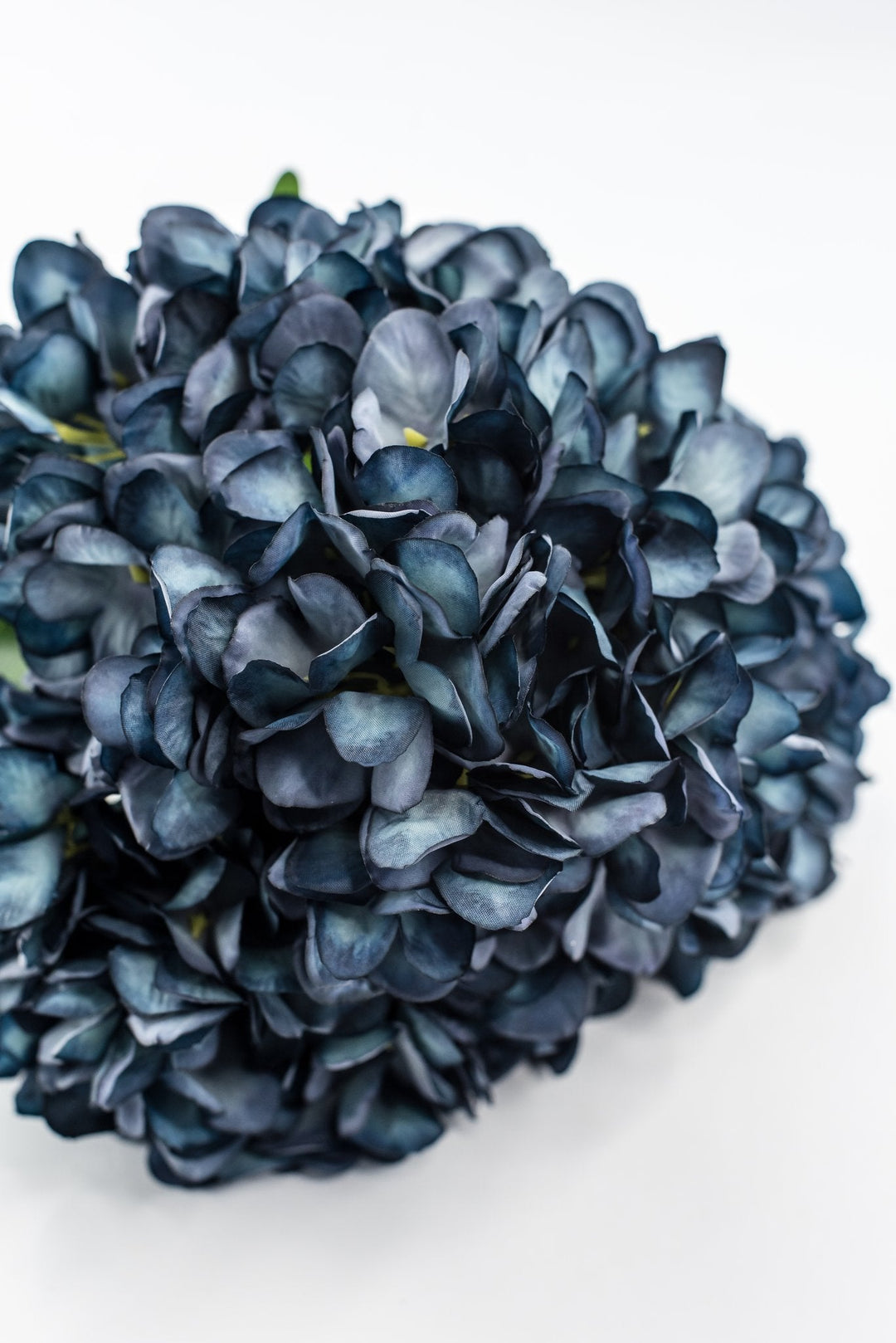Artificial Blue Hydrangea Bush - 19" - Greenery MarketArtificial Flowers57465BL