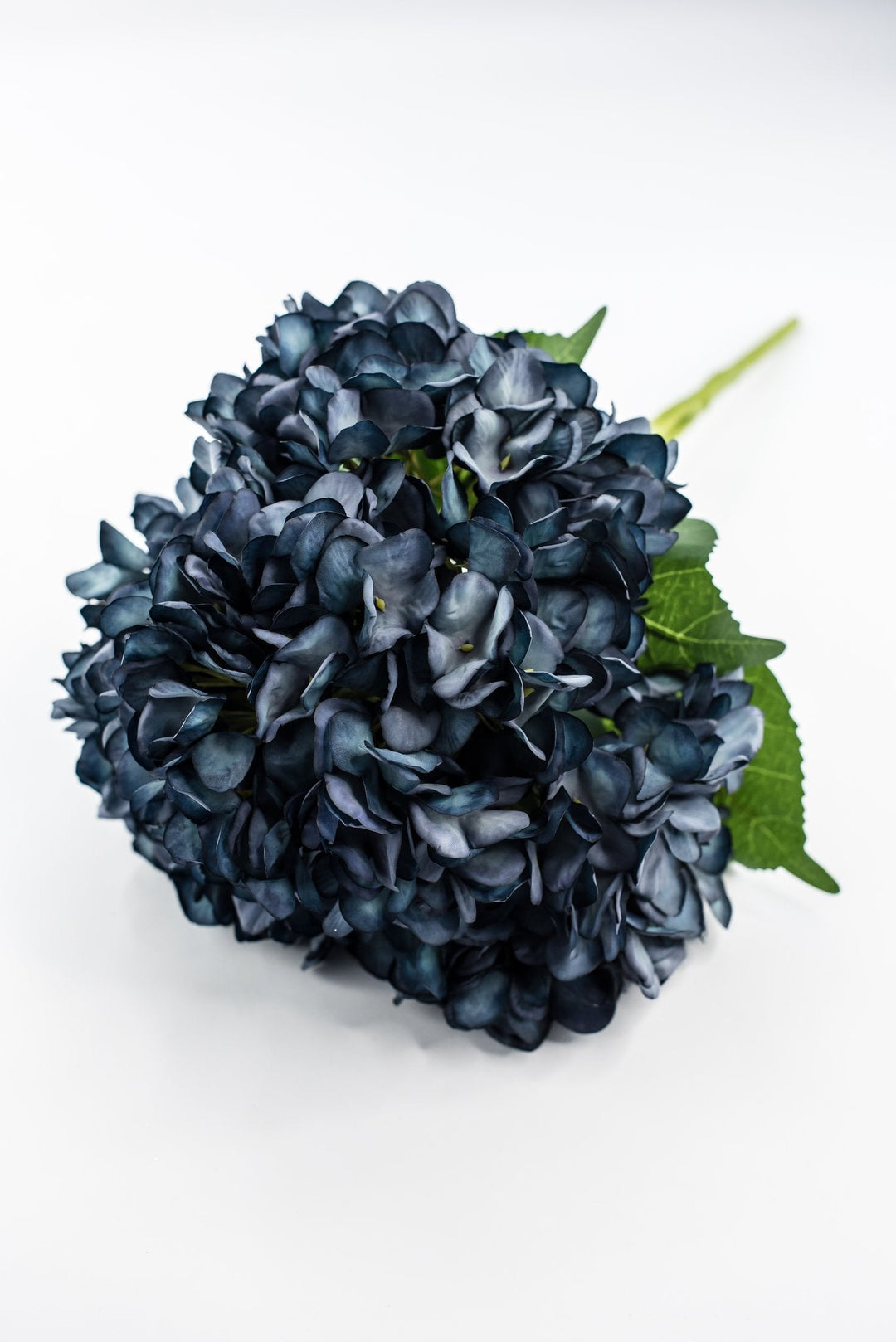 Artificial Blue Hydrangea Bush - 19" - Greenery MarketArtificial Flowers57465BL
