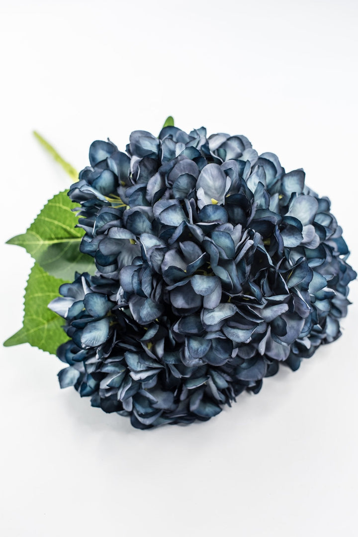 Artificial Blue Hydrangea Bush - 19" - Greenery MarketArtificial Flowers57465BL