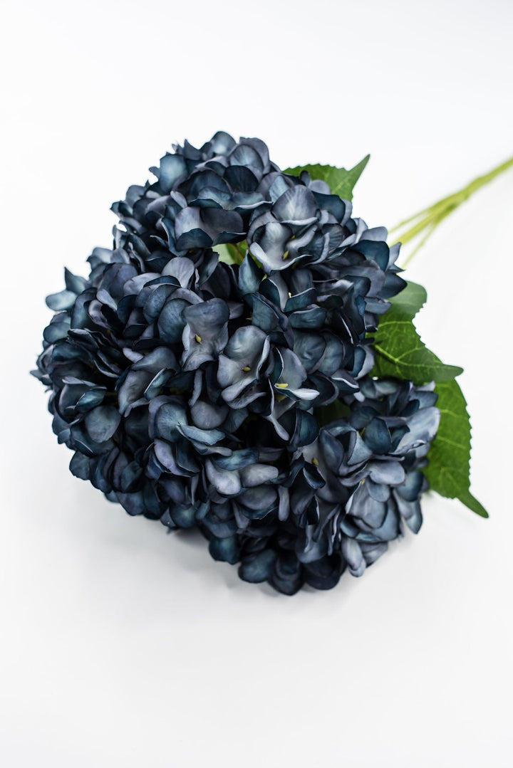 Artificial Blue Hydrangea Bush - 19" - Greenery MarketArtificial Flowers57465BL