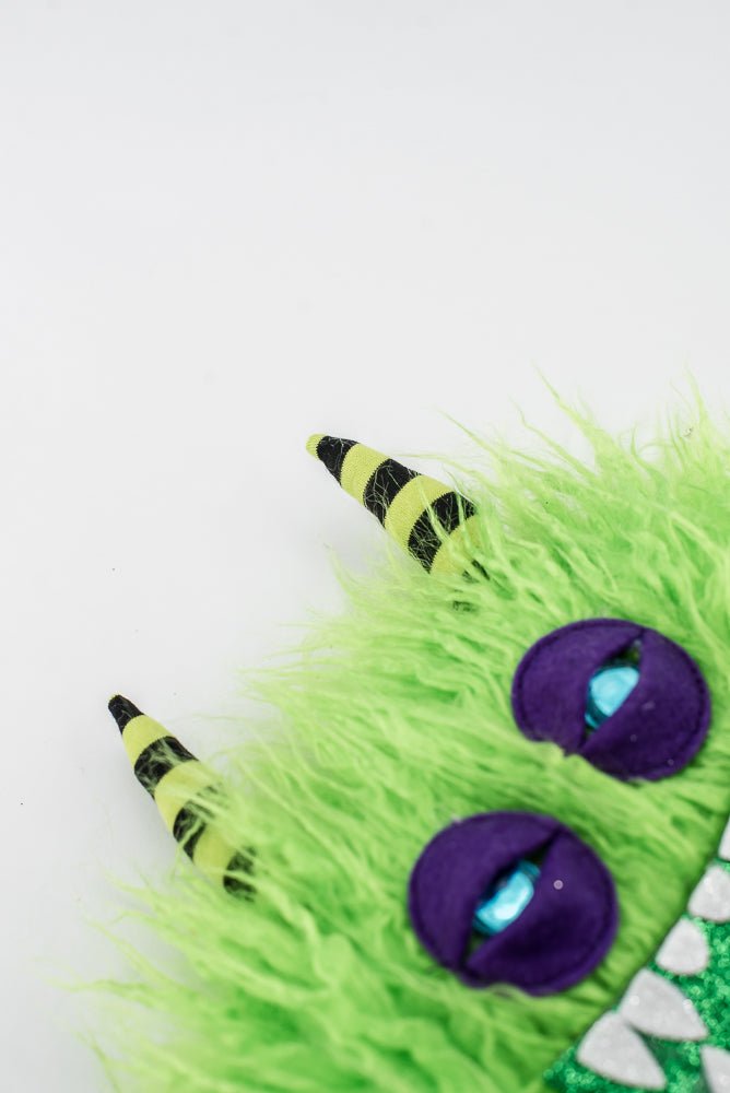 Artificial Green Furry Monster Spray - 21" - Greenery Market57379GN