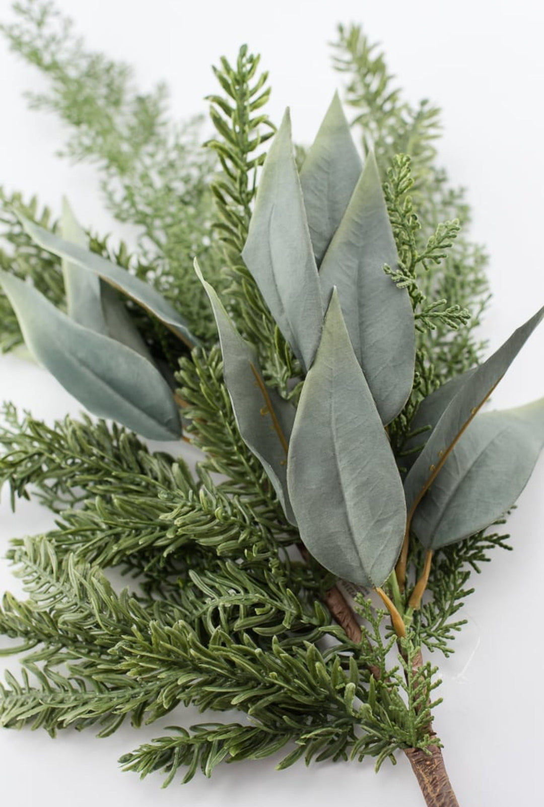 Artificial pine and eucalyptus greenery spray - Greenery MarketXp2210 - SG