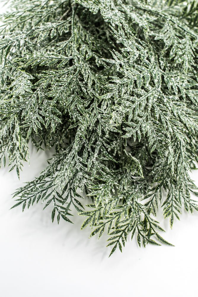 Artificial Plastic Leaf With Iced Bush - 21" - Greenery MarketArtificial Flora85257