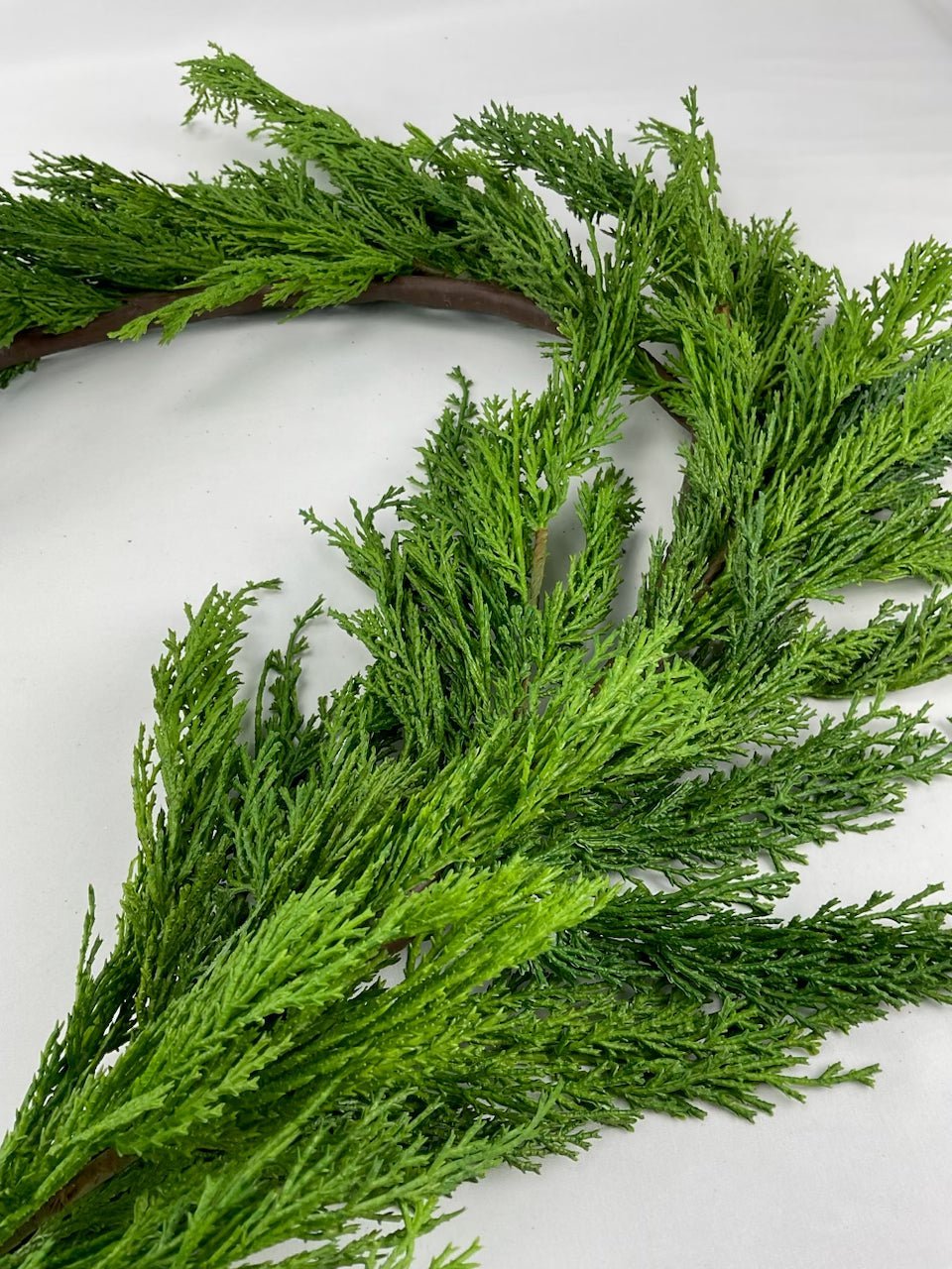 Artificial white cedar pine garland - 6’ - Greenery Marketgreenery2833267GR