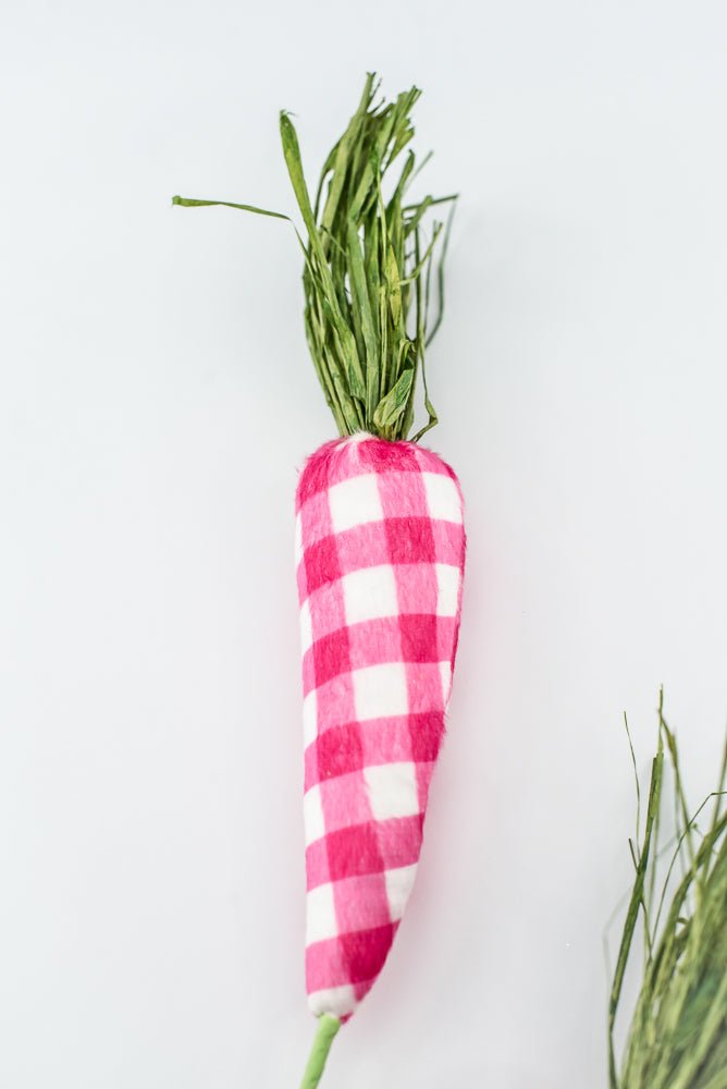 Beauty Hot pink plaid carrots spray - Greenery MarketPicks63441BT