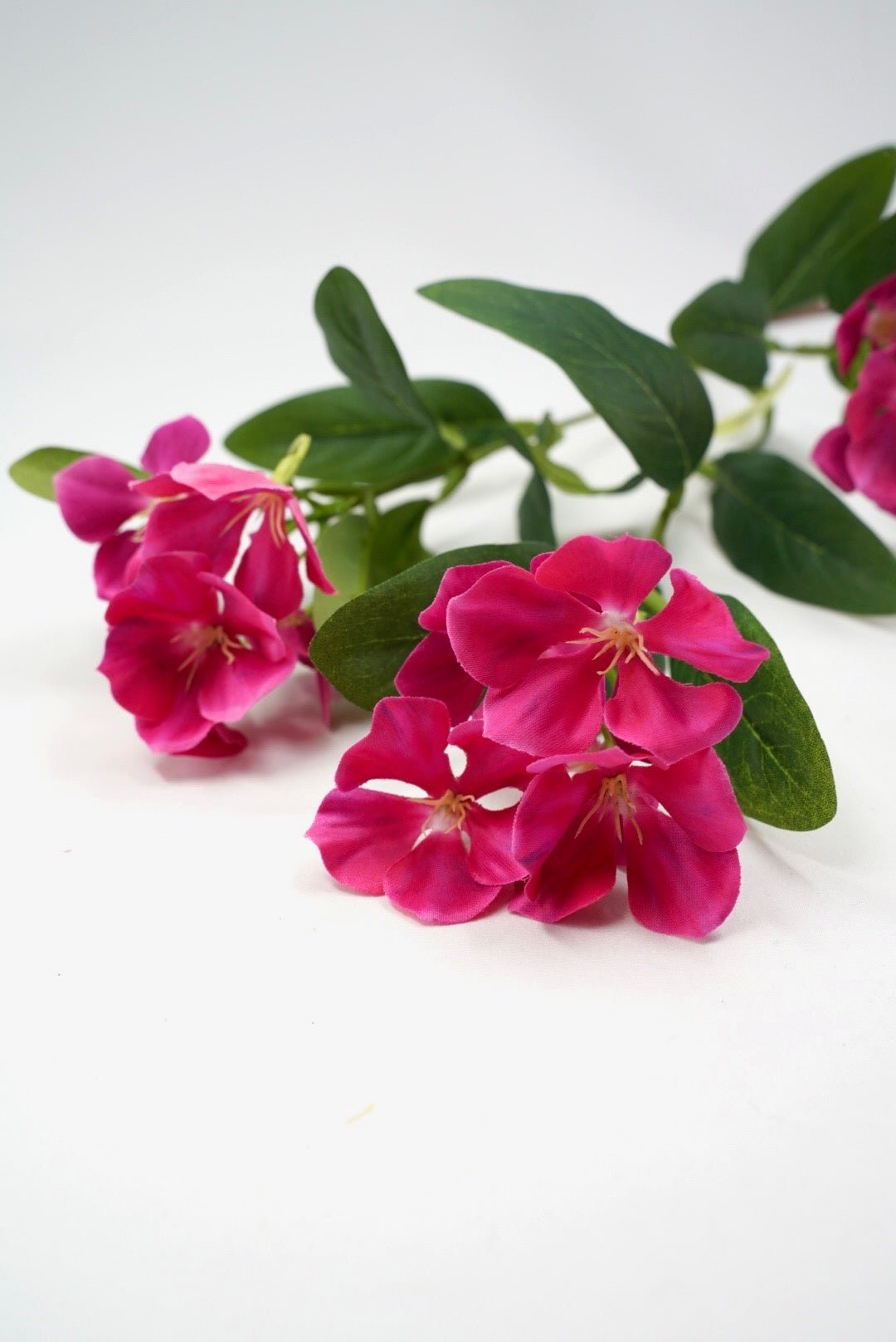 Beauty Periwinkles Spray - 27" - Greenery MarketArtificial Flowers64055BT
