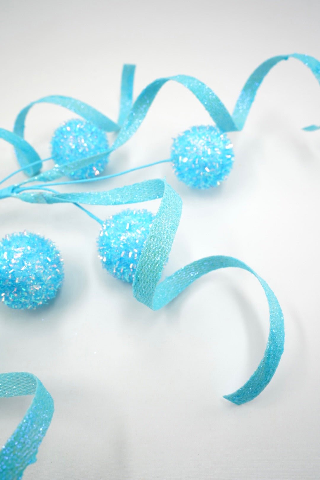 Blue Ball Curly Pick - 19" - Greenery Market63943BL