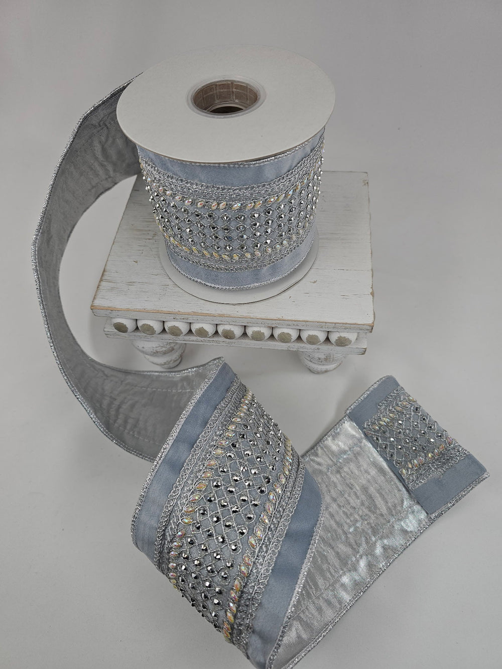 Blue Trim On Velvet Ribbon - 4" - Greenery MarketXR592/4B