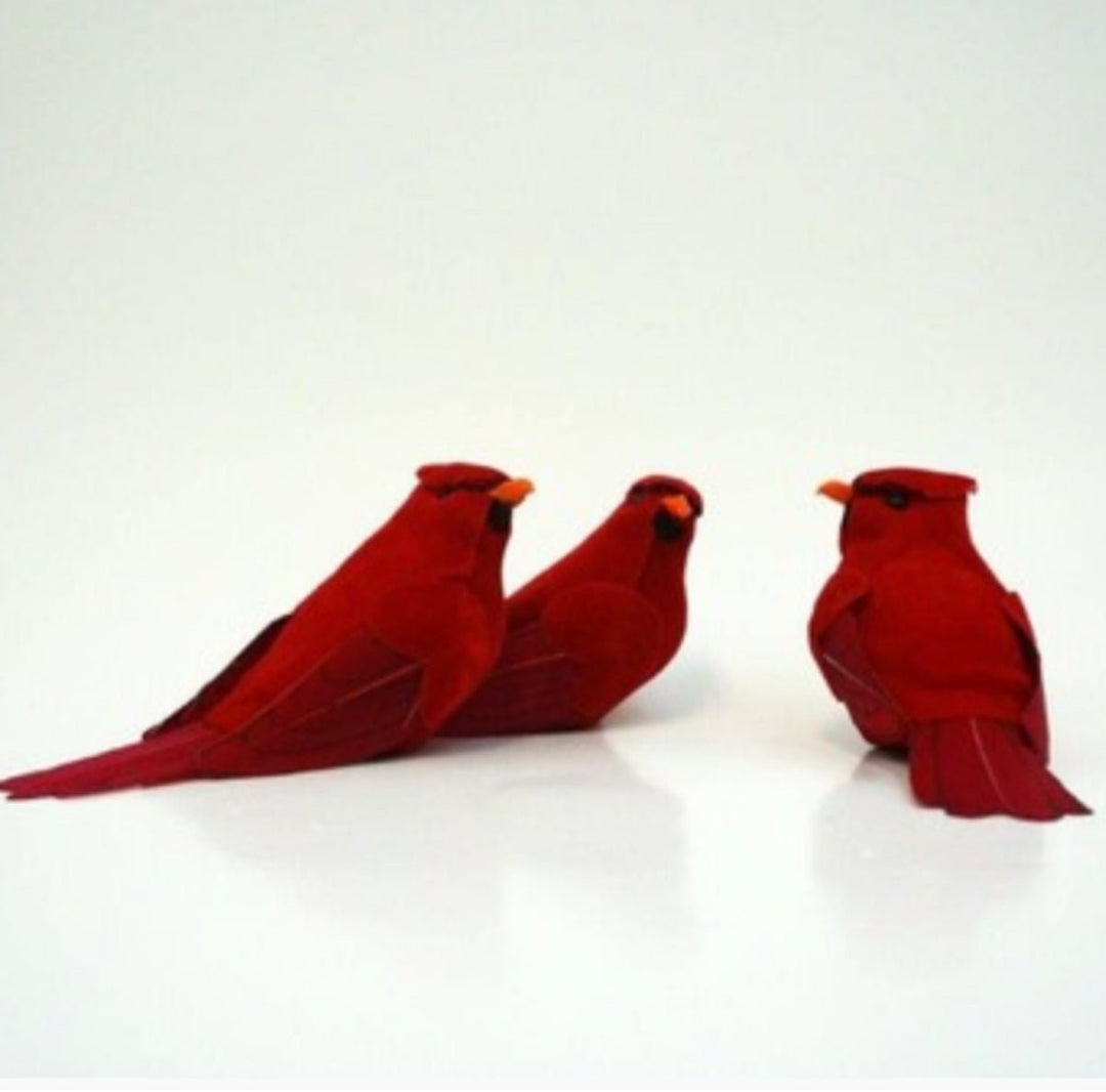 Box of Cardinal red birds x 12 - Greenery MarketD211458