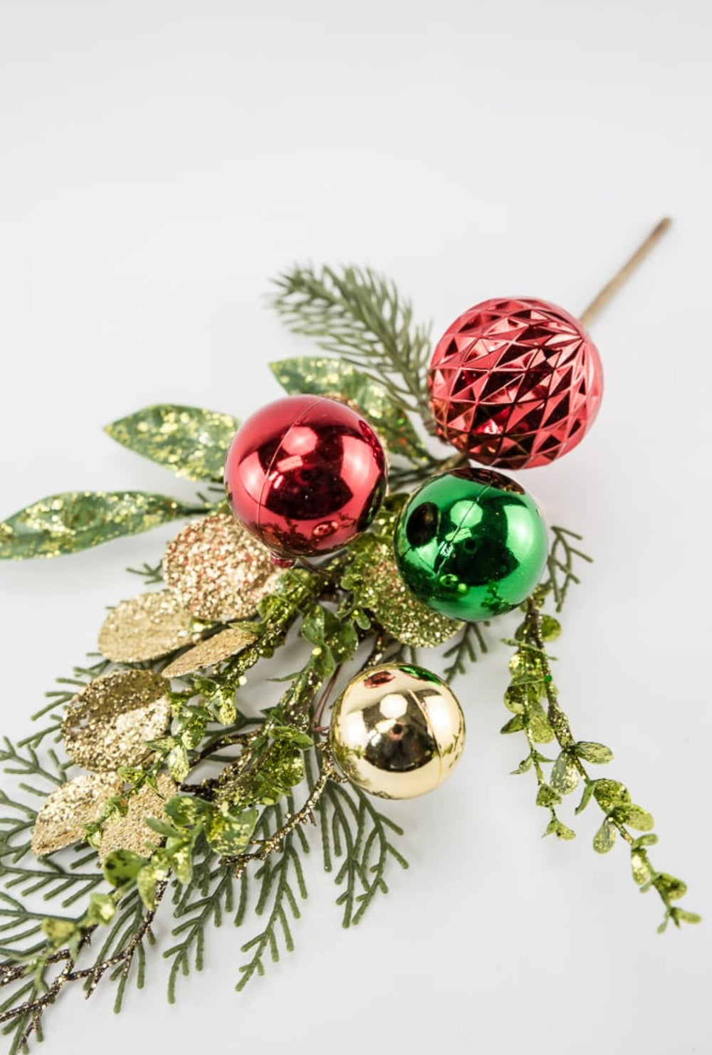 Cedar and mixed greenery red, green, and gold ornaments - Greenery MarketChristmasXg964 - rggo