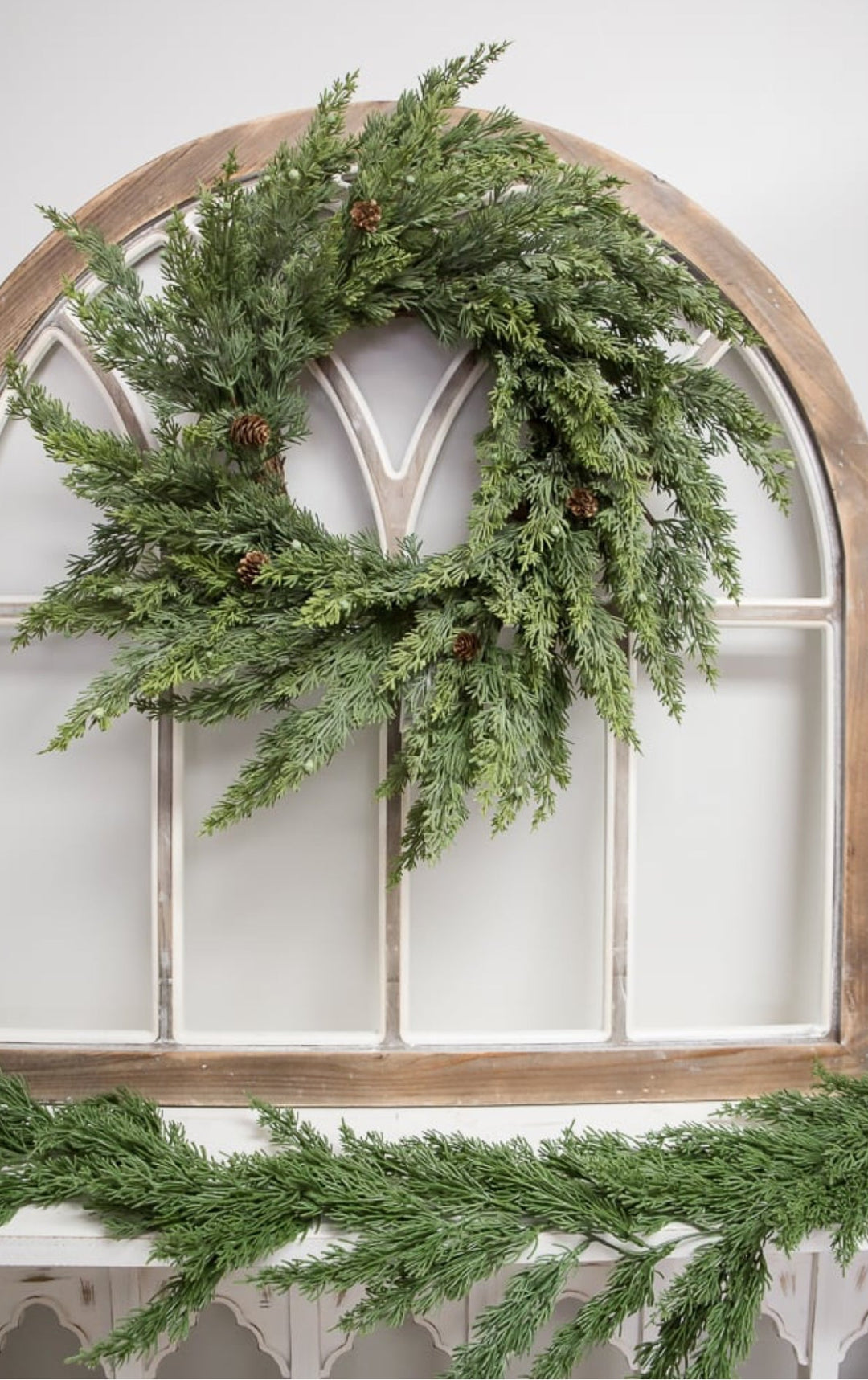 Cedar greenery wreath, 24” - Greenery Marketwreath base & containersXD452/24 - SG