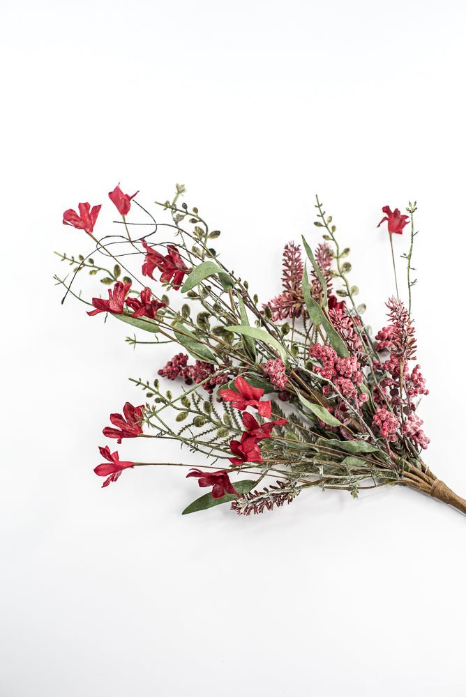 Christmas Fern and berry spray - frosted red 63526 - Greenery MarketArtificial Flora63526 - FROSTEDRED