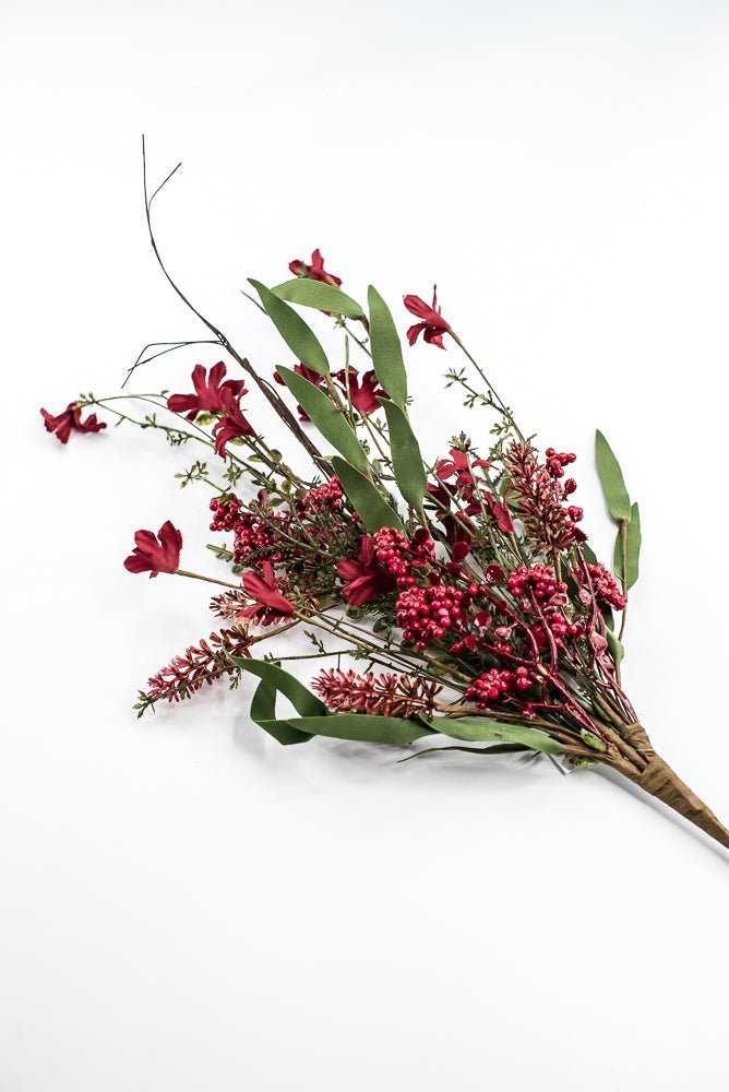 Christmas Fern and berry spray - red 63526 - Greenery MarketArtificial Flora63526 - RD