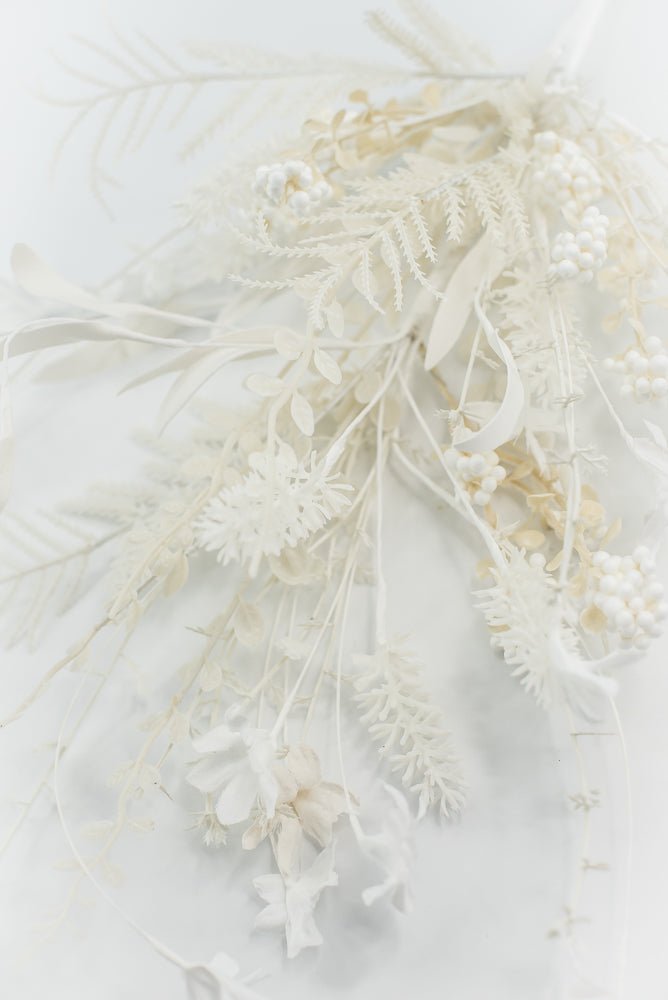 Christmas Fern and berry spray - white - 63526 - Greenery MarketArtificial Flora63526 - WT