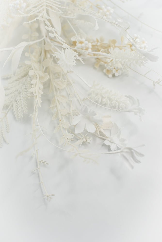 Christmas Fern and berry spray - white - 63526 - Greenery MarketArtificial Flora63526 - WT