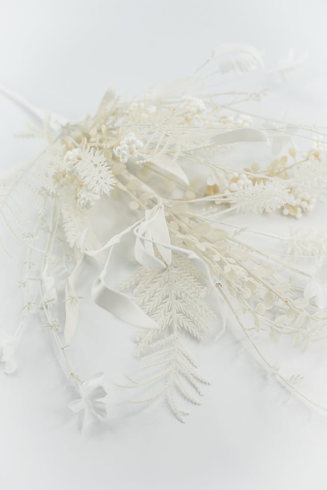 Christmas Fern and berry spray - white - 63526 - Greenery MarketArtificial Flora63526 - WT