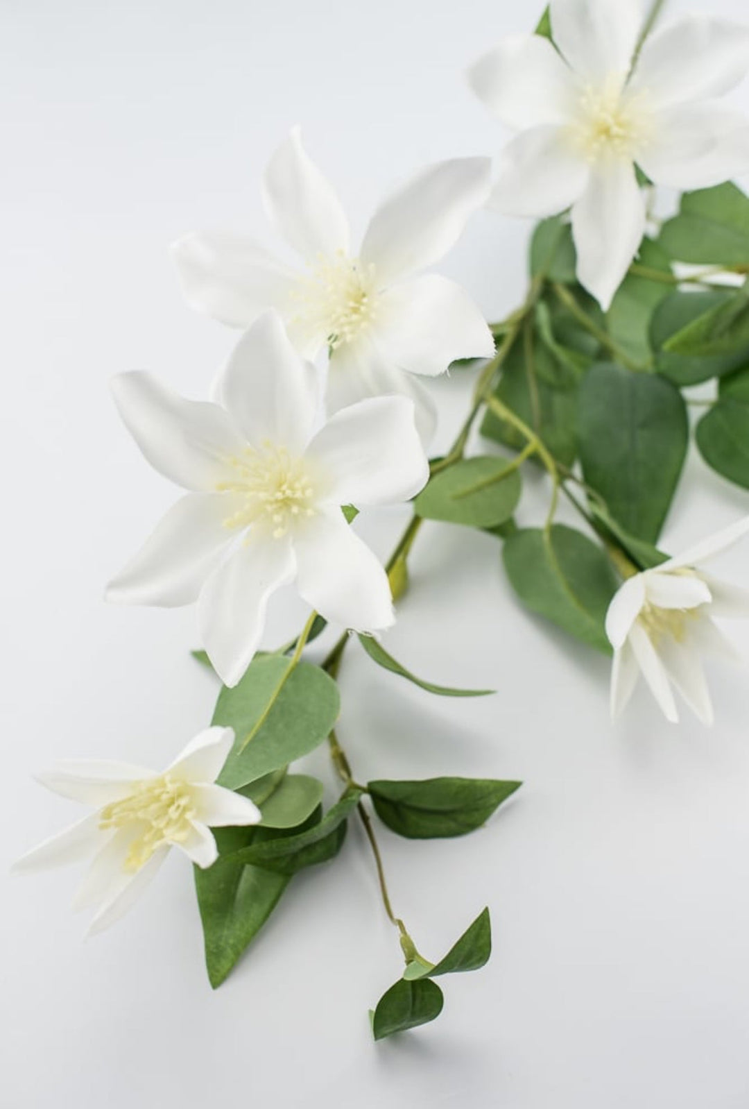 Clematis vine spray - white - Greenery Marketartificial flowers27432