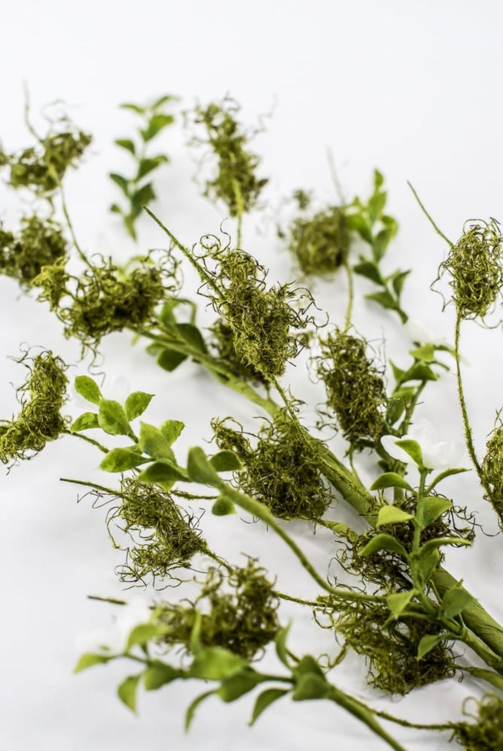 Cream Moss Flower Spray - 28" - Greenery Market63952CM