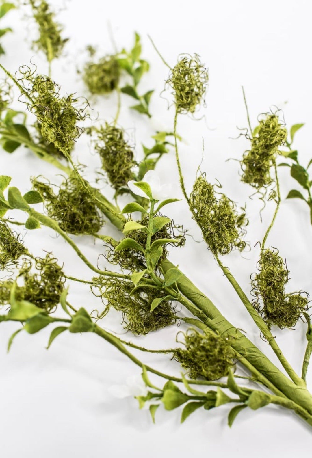 Cream Moss Flower Spray - 28" - Greenery Market63952CM