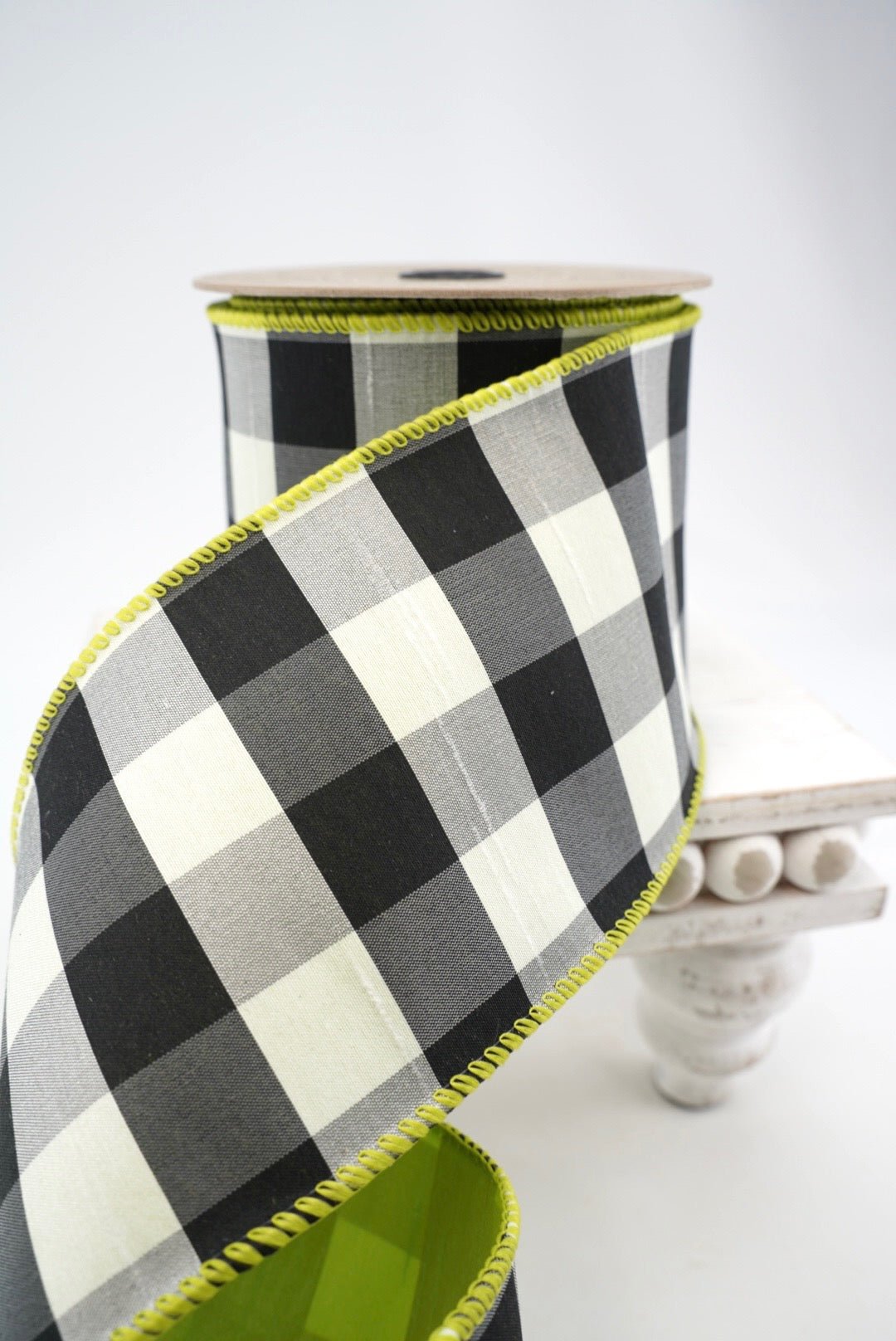 D stevens Faux dupion check with green back wired ribbon 4” - Greenery Market88-1840