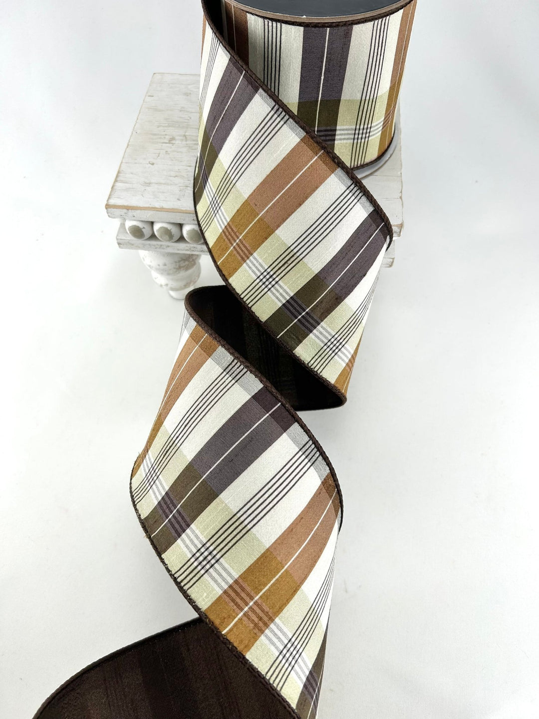 Farrisilk Chocolate & Beige Christmas Plaid Wired Ribbon - 4" - Greenery MarketWired RibbonRM003-08