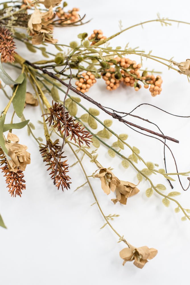 Fern and heather berry floral spray 60919 beige 63048 - Greenery MarketArtificial Flora63048 be