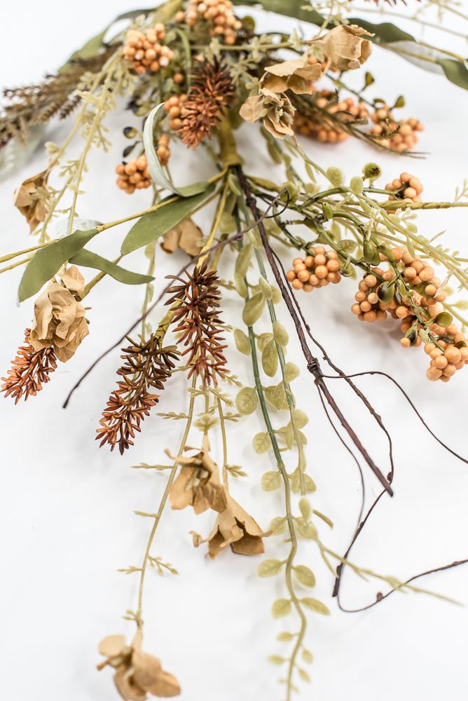 Fern and heather berry floral spray 60919 beige 63048 - Greenery MarketArtificial Flora63048 be