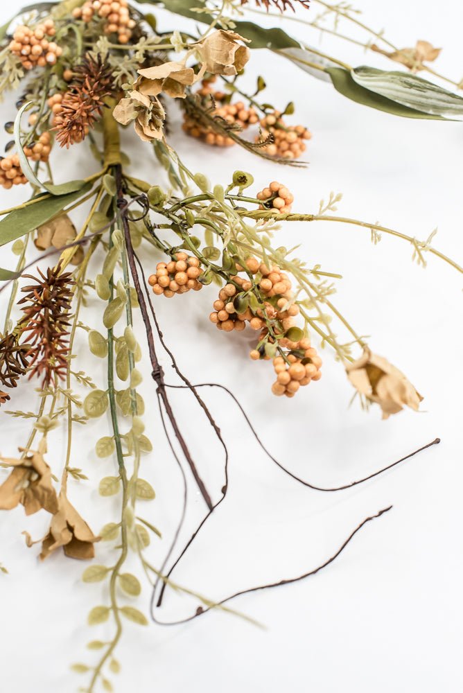 Fern and heather berry floral spray 60919 beige 63048 - Greenery MarketArtificial Flora63048 be