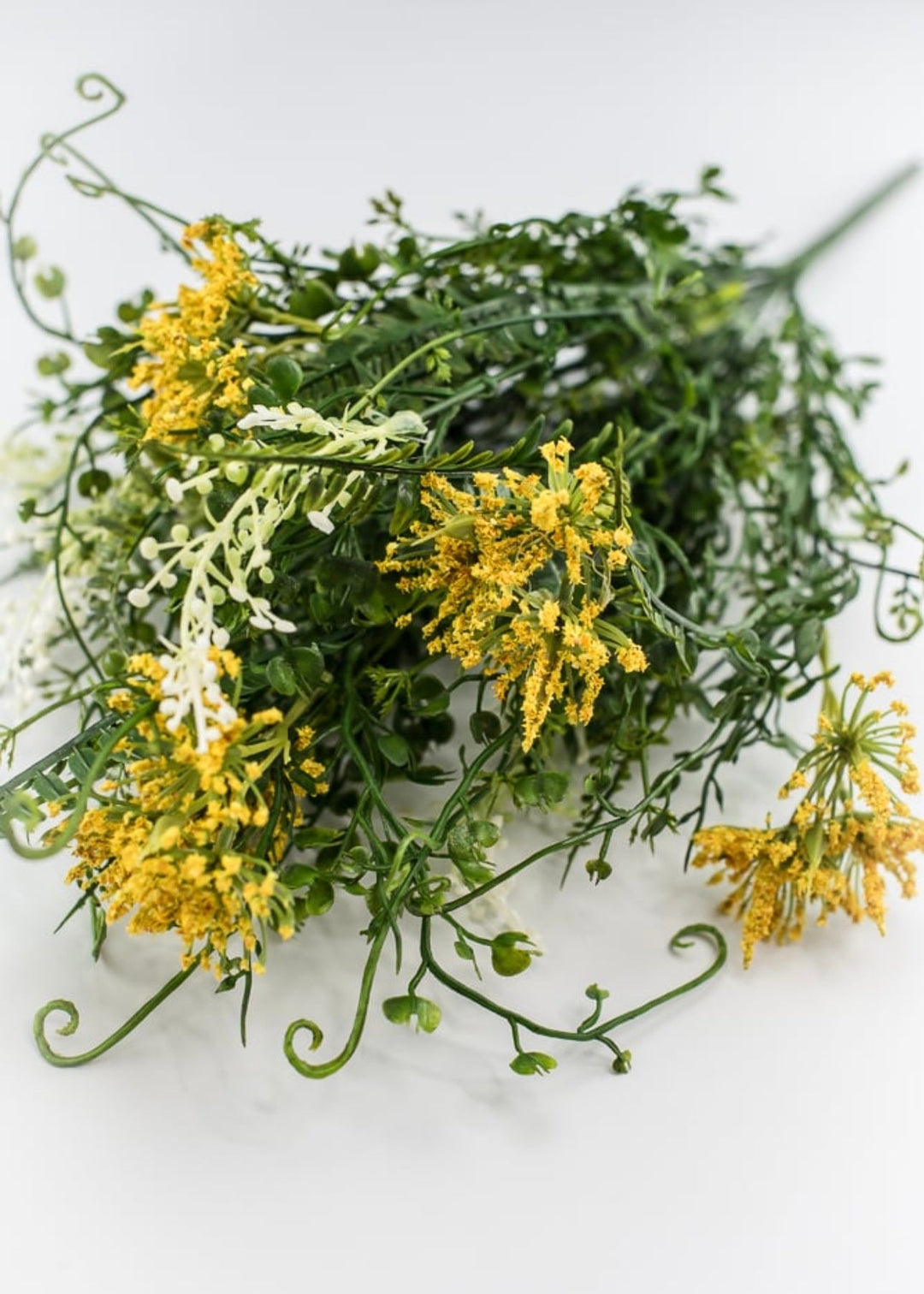 Fern and yellow filler greenery bush - Greenery Marketspring summer greenery13589yw