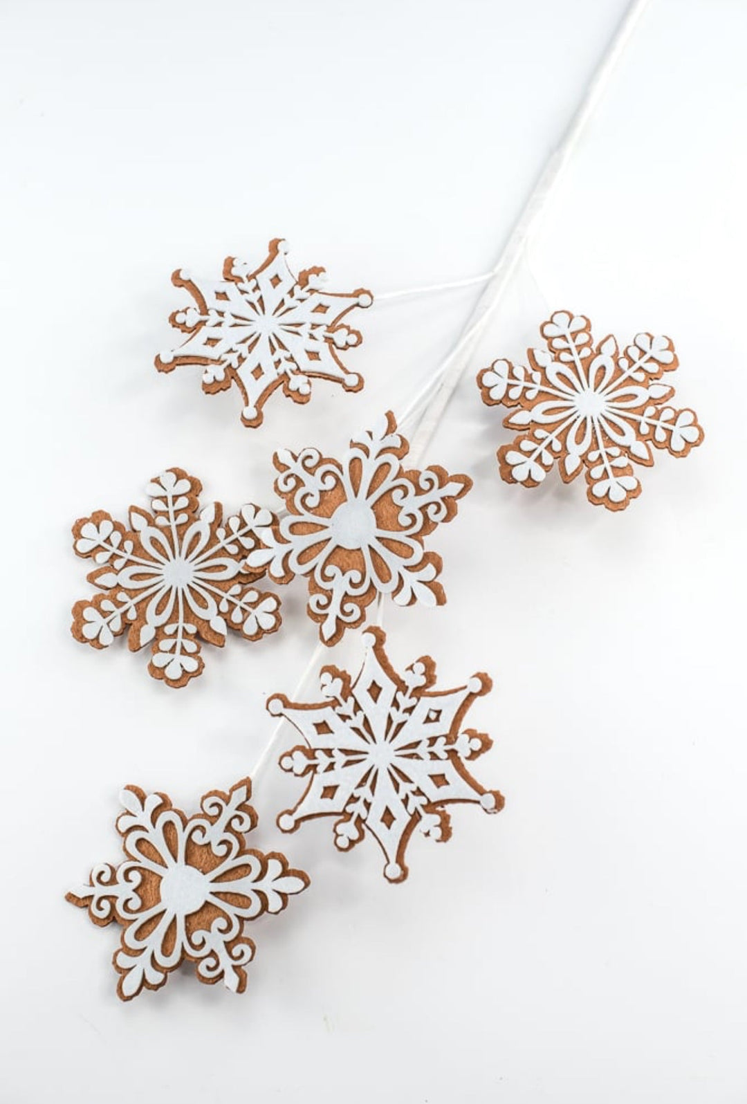 Gingerbread snowflake spray - Greenery MarketMTX70400