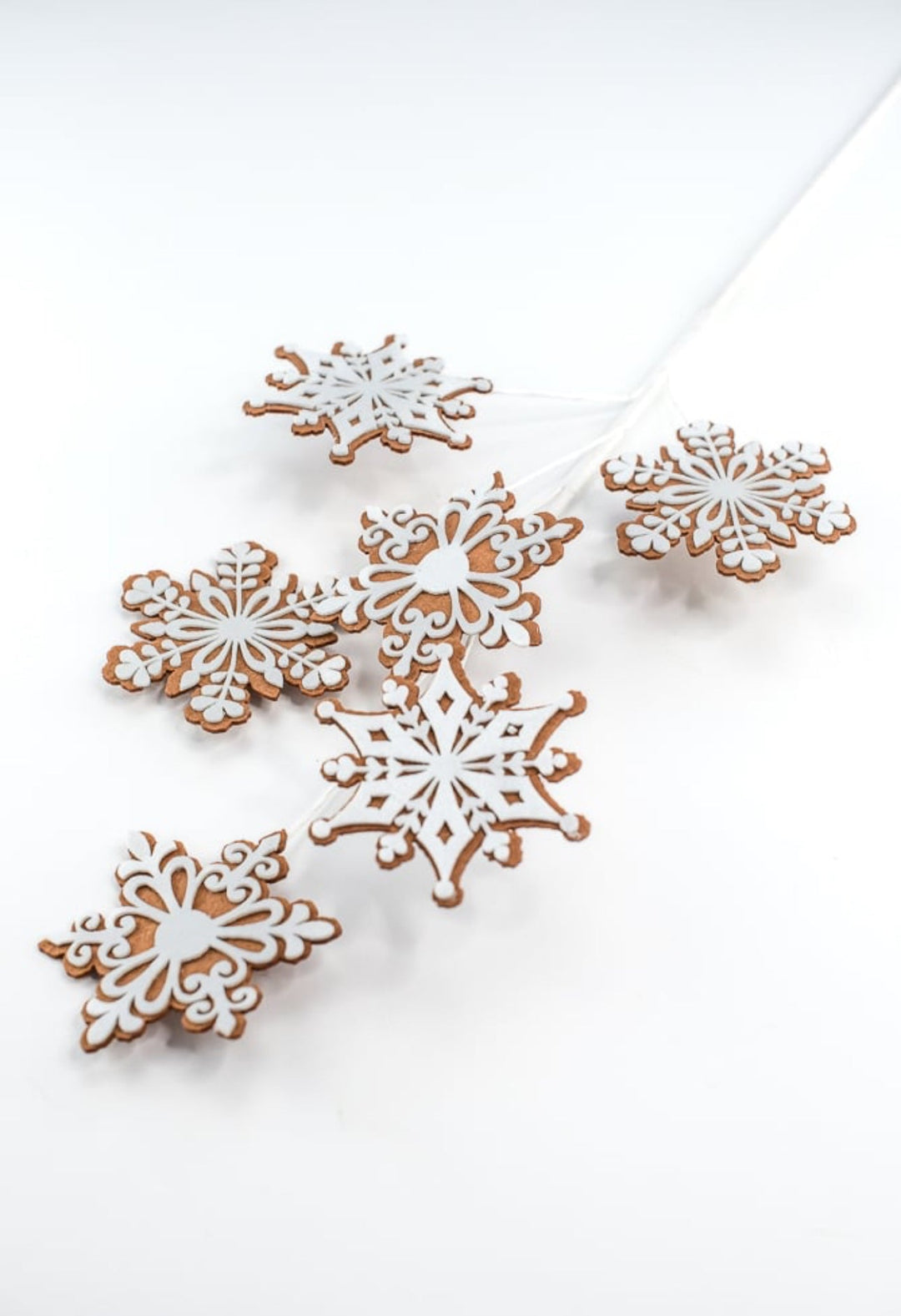 Gingerbread snowflake spray - Greenery MarketMTX70400