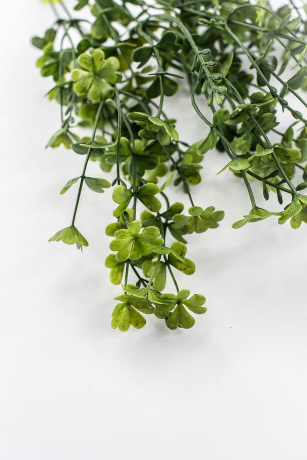 Green Clover Leaves Bush - 21" - Greenery Market13683GN
