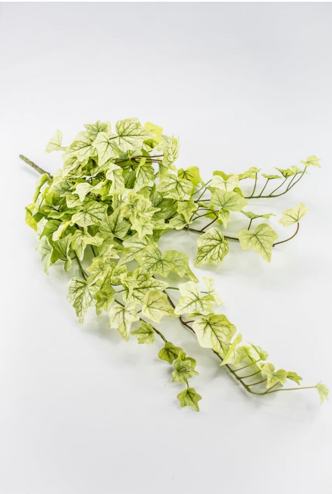 Green Real Touch Ivy Hanger - 28" - Greenery Market80241-LT.GN