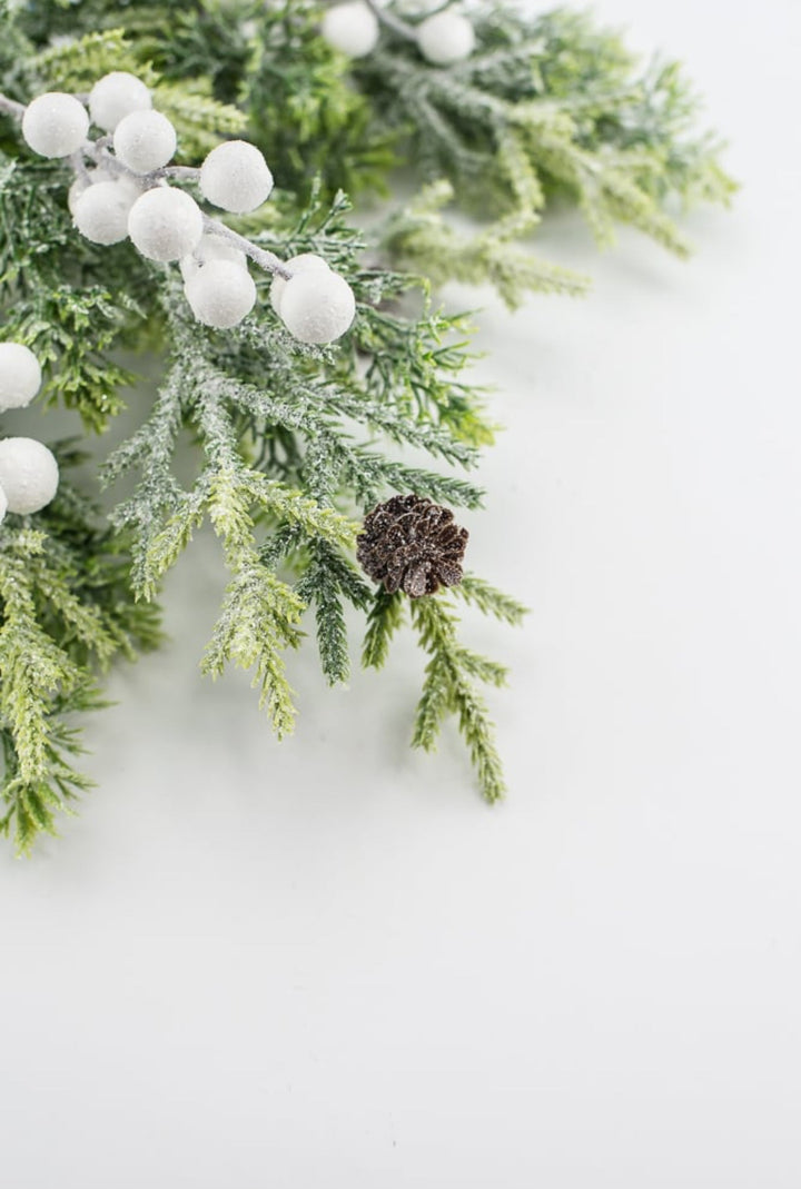 Iced pine and berries bush - Greenery Marketgreenery85871WT