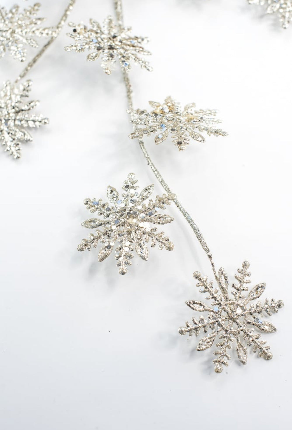 Iced snowflake spray - Greenery MarketWinter and ChristmasF4302536